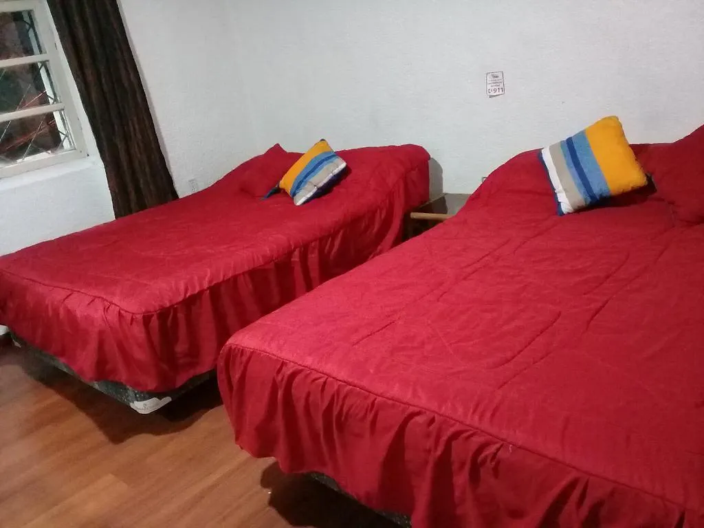 Hostal Yalconia Quito Casa de hóspedes
