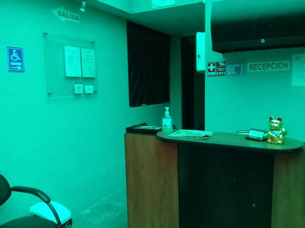 Hostal Yalconia Quito 0*,  Equador