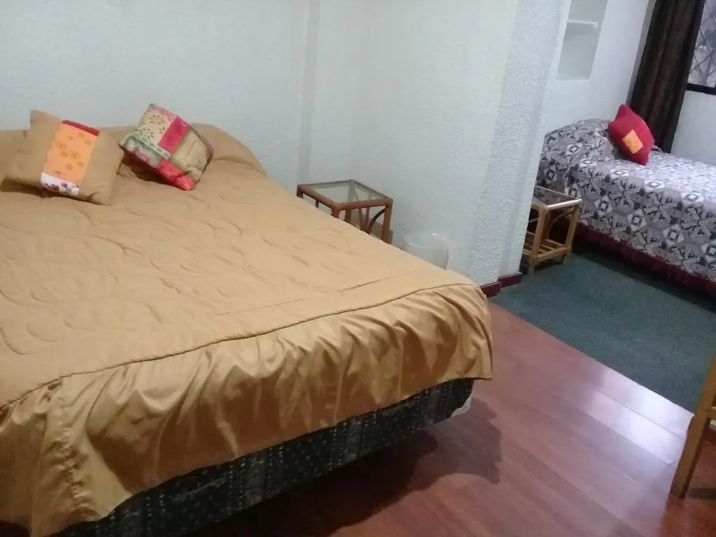 Hostal Yalconia Quito Equador