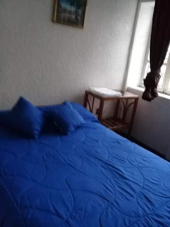 Hostal Yalconia Quito 0*,