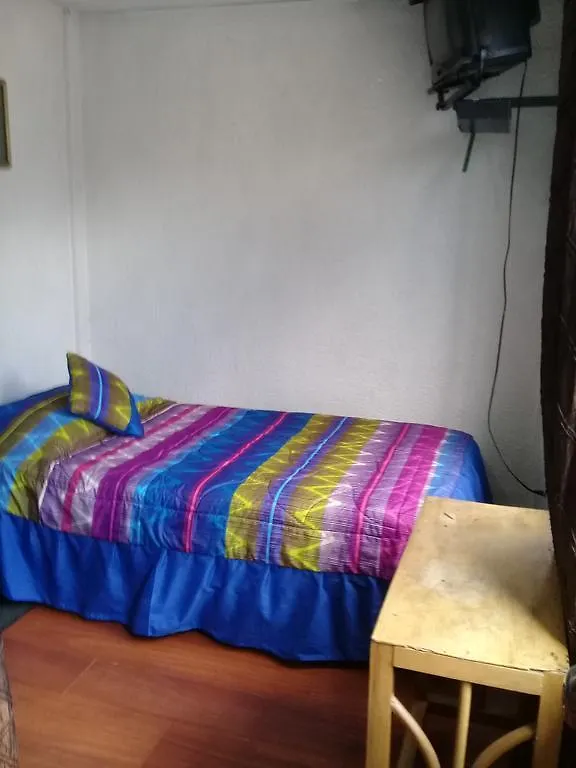 Hostal Yalconia Quito Gæstehus